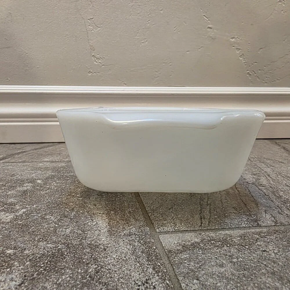 VTG. Fire King Anchor Hocking Gingham Floral 1qt Loaf Pan 441 Made In The U.S.A.